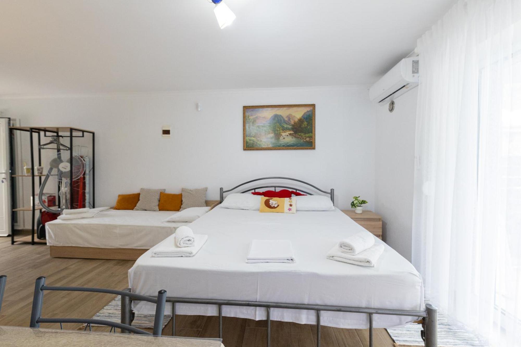 Toli Apartments Kallithea  Bagian luar foto