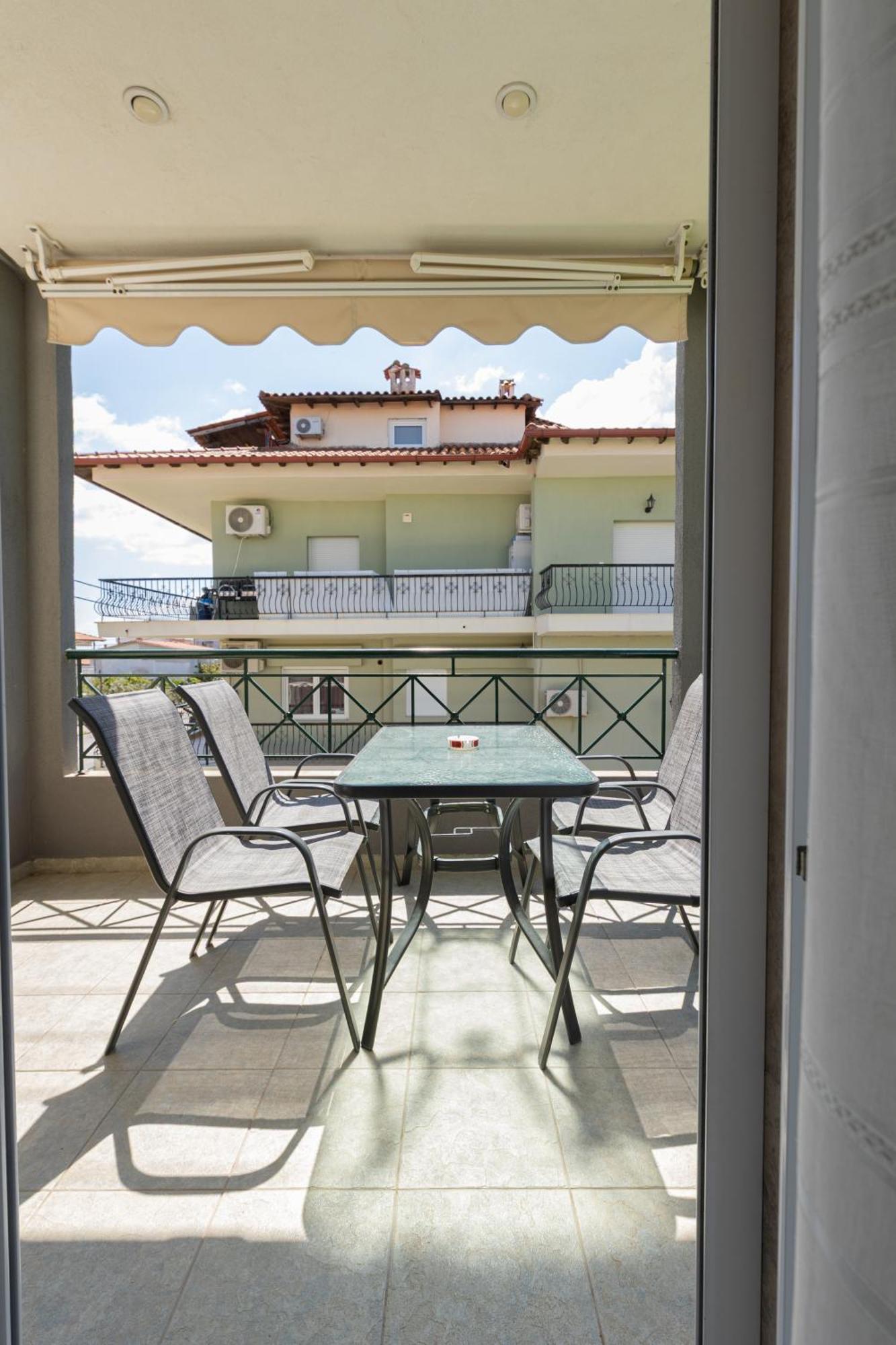 Toli Apartments Kallithea  Bagian luar foto
